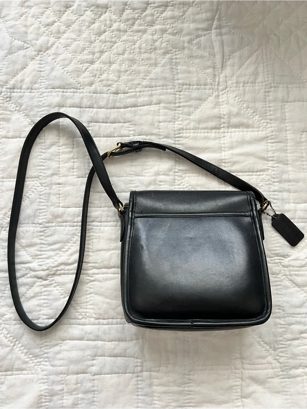 Vintage Coach Companion Flap Crossbody Shoulder Bag in Classic Black Leather